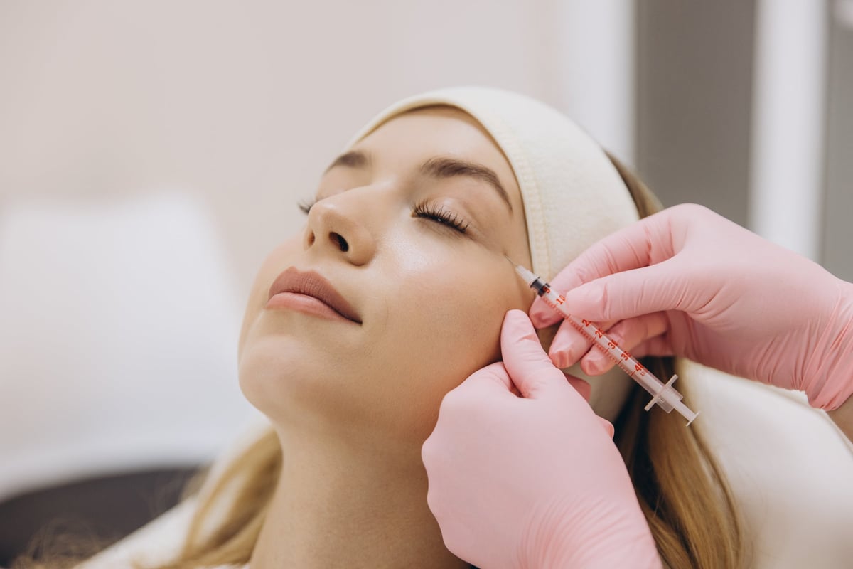 Professional cosmetic treatment in a calm, modern studio setting in Potsdam