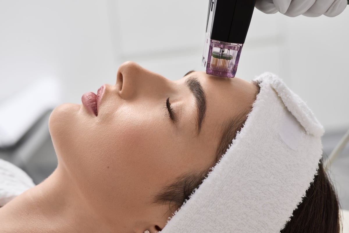 Close-up of a modern eyebrow and eye area treatment in a professional beauty parlour